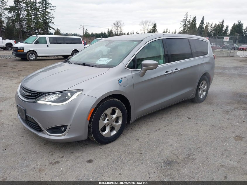 2017 Chrysler Pacifica Hybrid Touring Plus