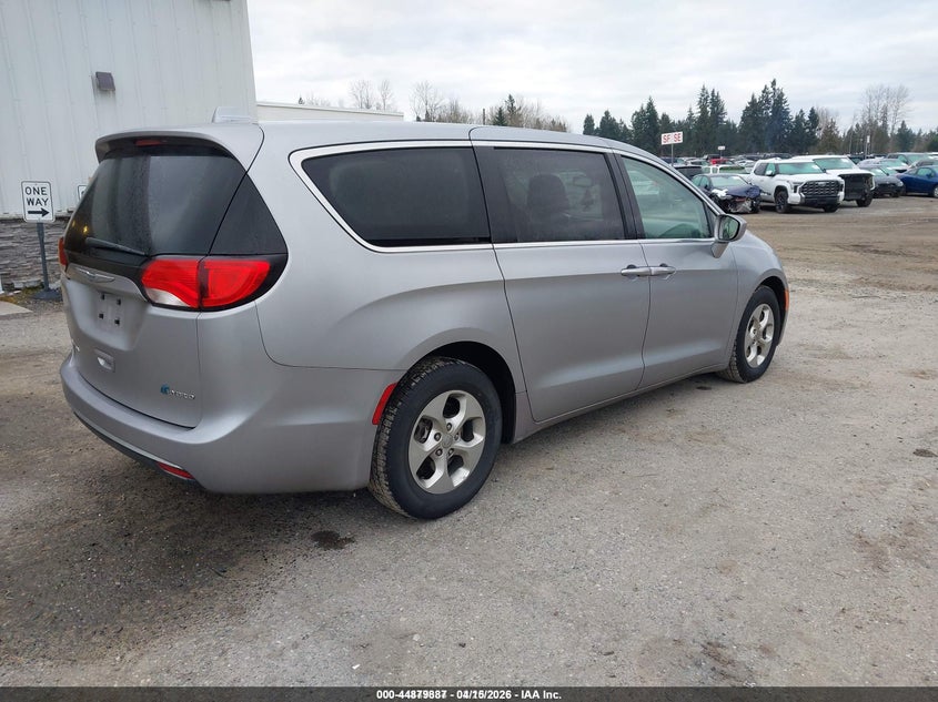 2017 Chrysler Pacifica Hybrid Touring Plus