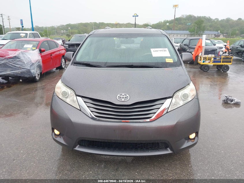 2011 Toyota Sienna Xle V6 VIN: 5TDYK3DC6BS169300 Lot: 44879940