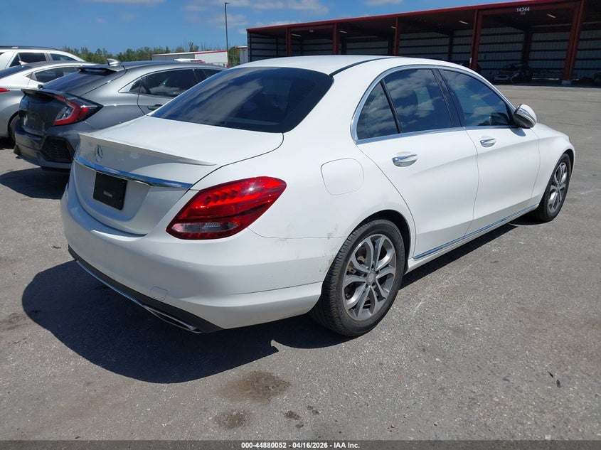 2015 Mercedes-Benz C 300