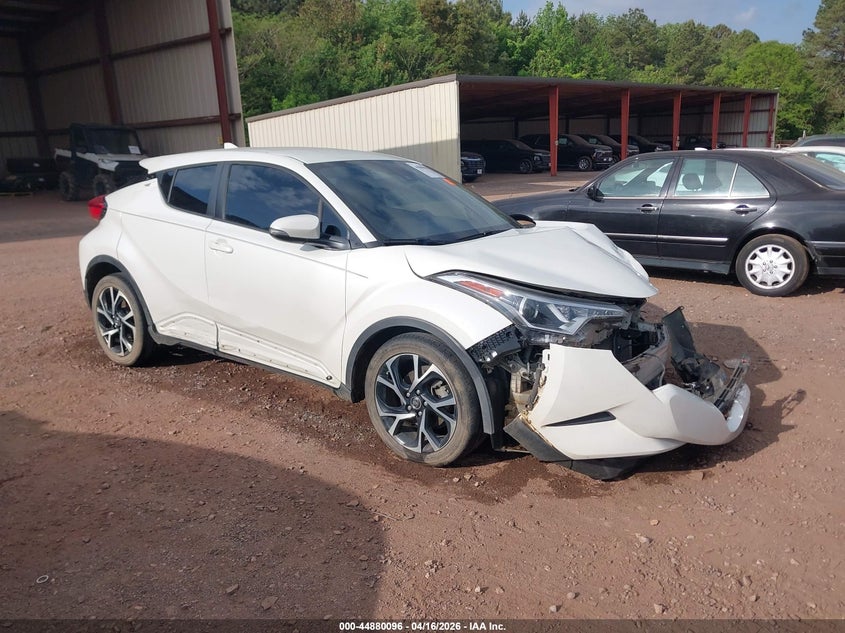 2018 TOYOTA C-HR XLE