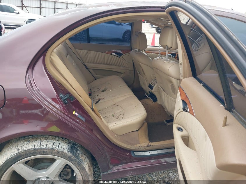 2008 Mercedes-Benz E 550 VIN: WDBUF72X28B313388 Lot: 44880103