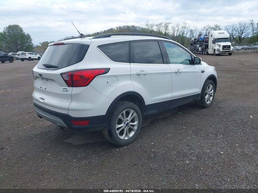 2019 Ford Escape Sel