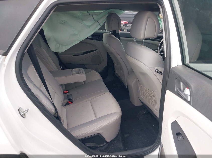 2017 HYUNDAI TUCSON auction photo 8