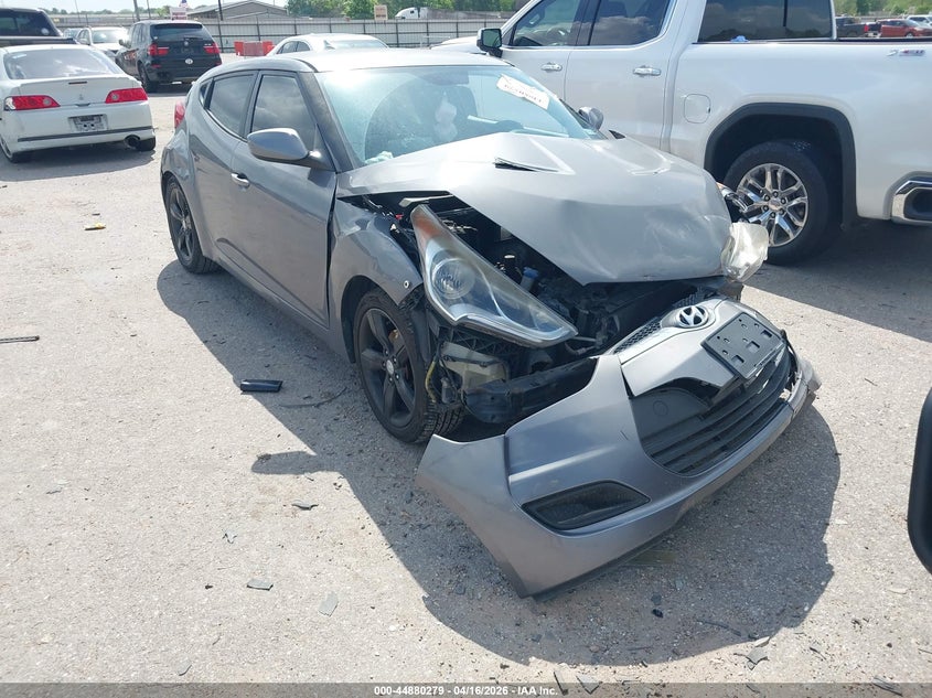 2013 HYUNDAI VELOSTER BASE W/BLACK