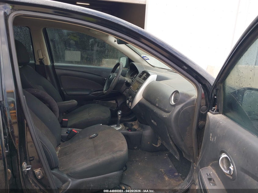 2015 Nissan Versa 1.6 Sl