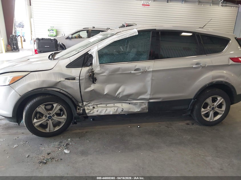 2014 Ford Escape 1.6 Se silver Lot 111044880365 Vin 1FMCU9GX8EUC85437