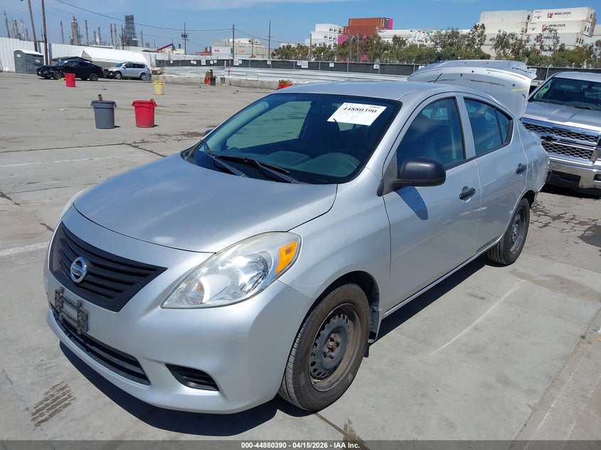 2014 Nissan Versa 1.6 S+