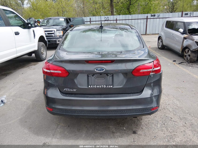 2018 Ford Focus S VIN: 1FADP3E23JL322615 Lot: 44880410