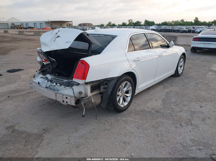 2015 Chrysler 300 Limited