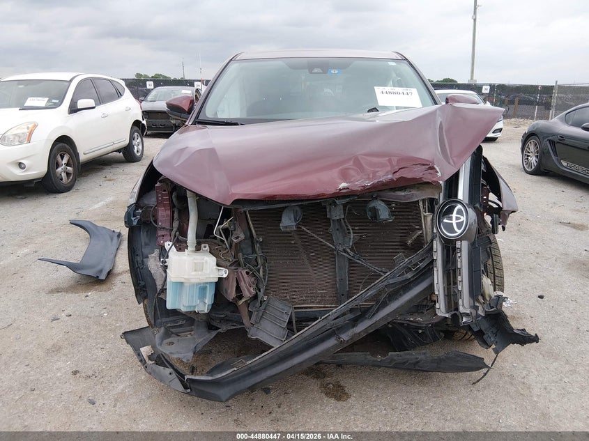 2018 Toyota Highlander Le VIN: 5TDZZRFH1JS243653 Lot: 44880447