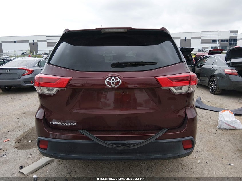 2018 Toyota Highlander Le VIN: 5TDZZRFH1JS243653 Lot: 44880447