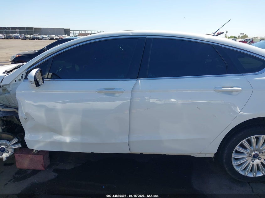 2014 Ford Fusion Hybrid Se VIN: 3FA6P0LU4ER128873 Lot: 44880497