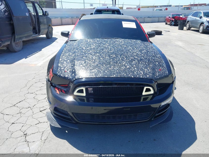 2014 Ford Mustang V6 Premium VIN: 1ZVBP8AM0E5311665 Lot: 44880577