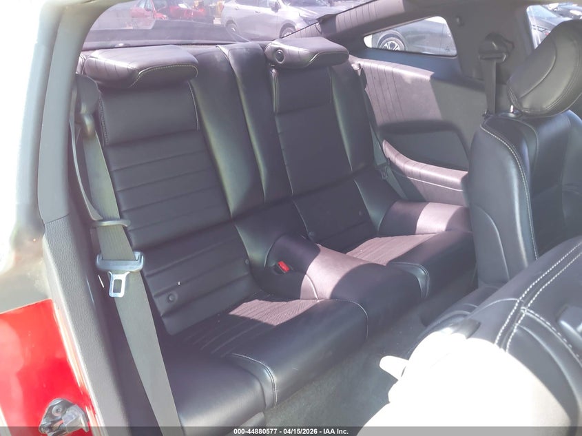 2014 Ford Mustang V6 Premium VIN: 1ZVBP8AM0E5311665 Lot: 44880577