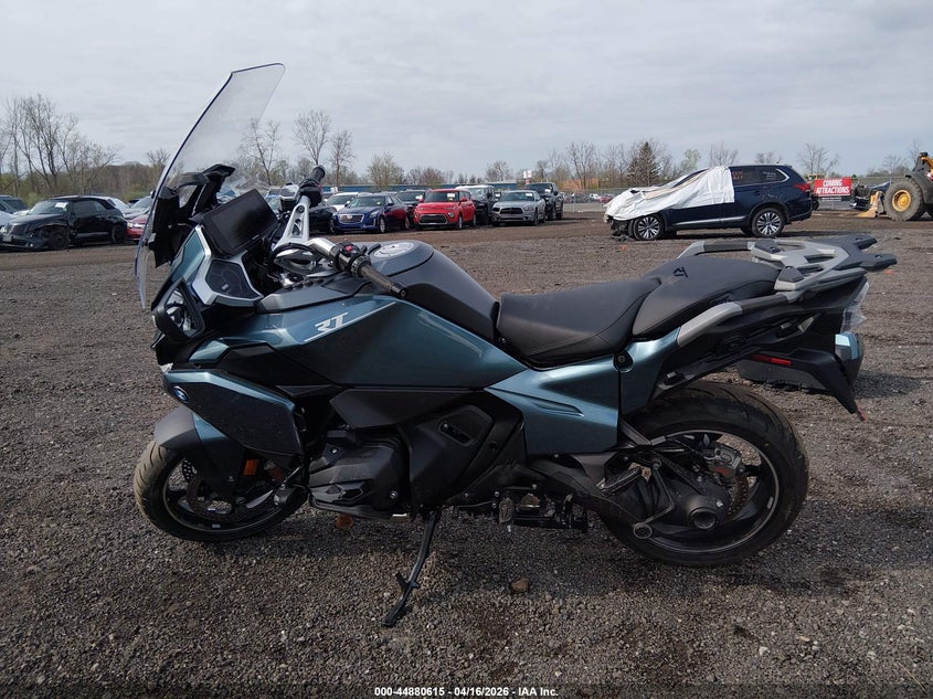 2026 BMW R 1300 Rt/Rt-P VIN: WB10M4306T6M62777 Lot: 44880615