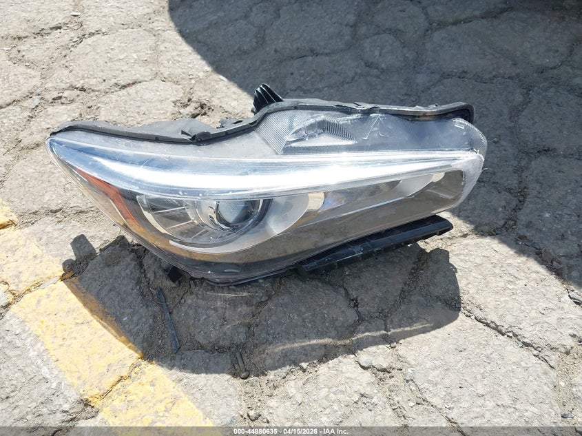 2014 Infiniti Q50 Premium VIN: JN1BV7AP1EM686874 Lot: 44880635