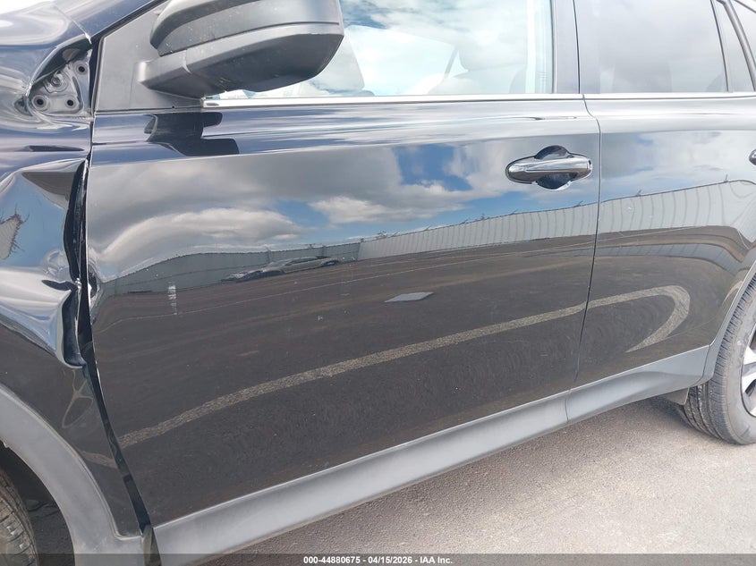 2015 Toyota Rav4 Le VIN: 2T3BFREV6FW338619 Lot: 44880675