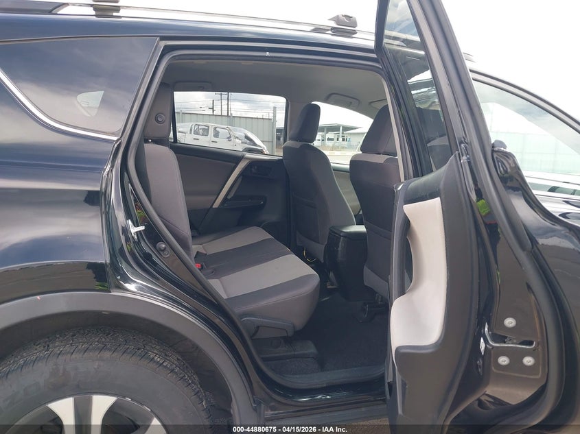 2015 Toyota Rav4 Le VIN: 2T3BFREV6FW338619 Lot: 44880675