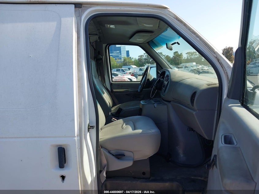 2000 Ford E-150 Commercial/Recreational