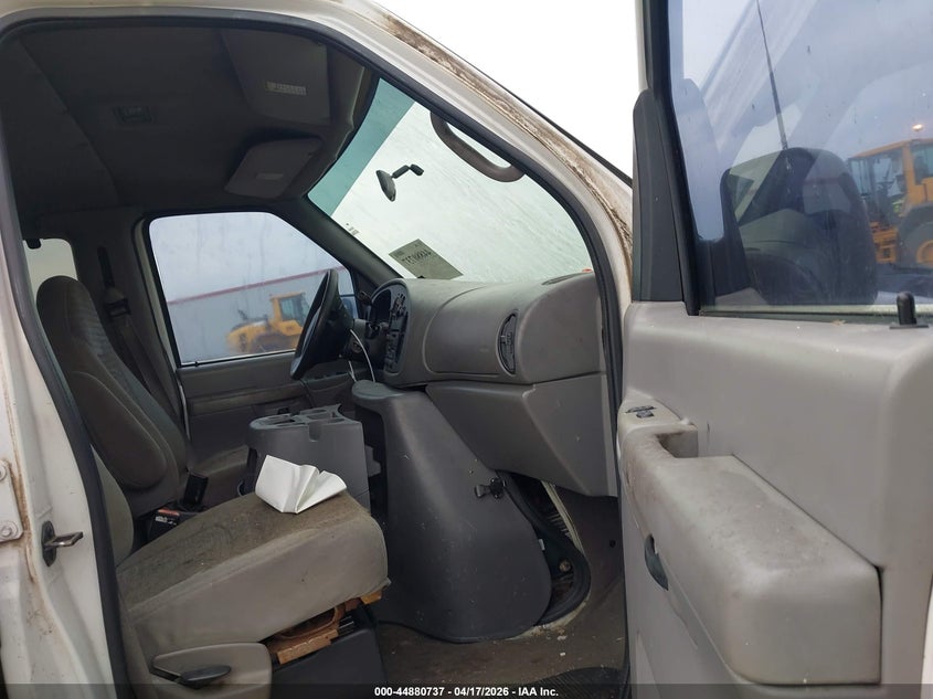 2002 Ford E-350 Super Duty Xl/Xlt