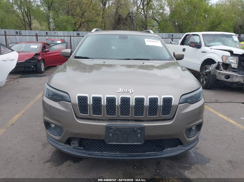 2019 Jeep Cherokee Latitude 4X4 VIN: 1C4PJMCB5KD329918 Lot: 44880747