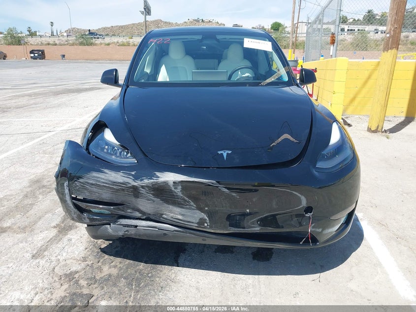2024 Tesla Model Y Long Range Single Motor Rear-Wheel Drive/Rwd VIN: 7SAYGDED9RF011422 Lot: 44880755