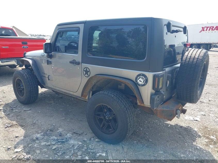 2014 Jeep Wrangler / 3.6 Sport grey Lot 111044880759 Vin 1C4AJWAG4EL323408