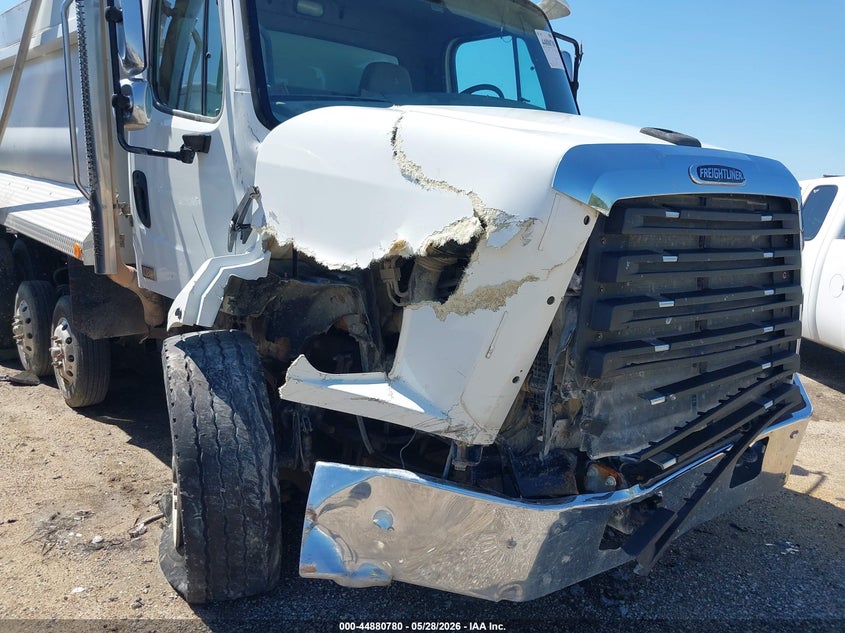 2018 OTHER FREIGHTLINER 108SD TRUCK N/A