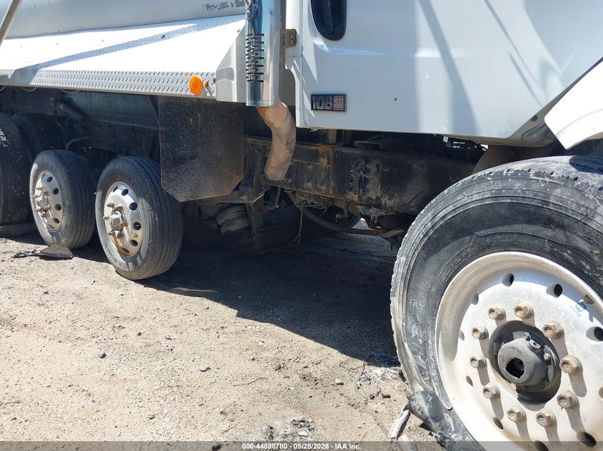 2018 OTHER FREIGHTLINER 108SD TRUCK N/A