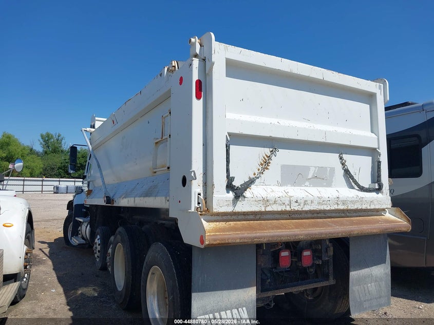 2018 OTHER FREIGHTLINER 108SD TRUCK N/A