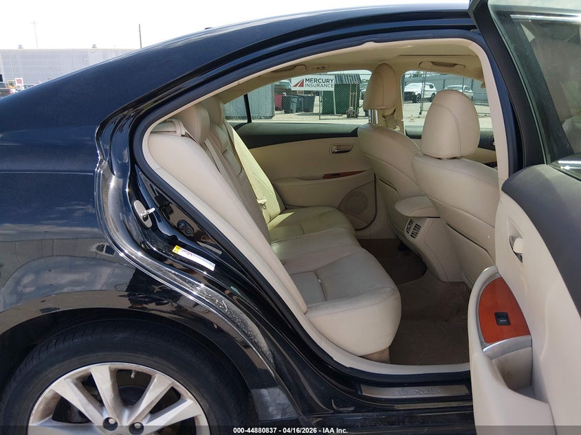 2011 Lexus Es 350 VIN: JTHBK1EG3B2468812 Lot: 44880837