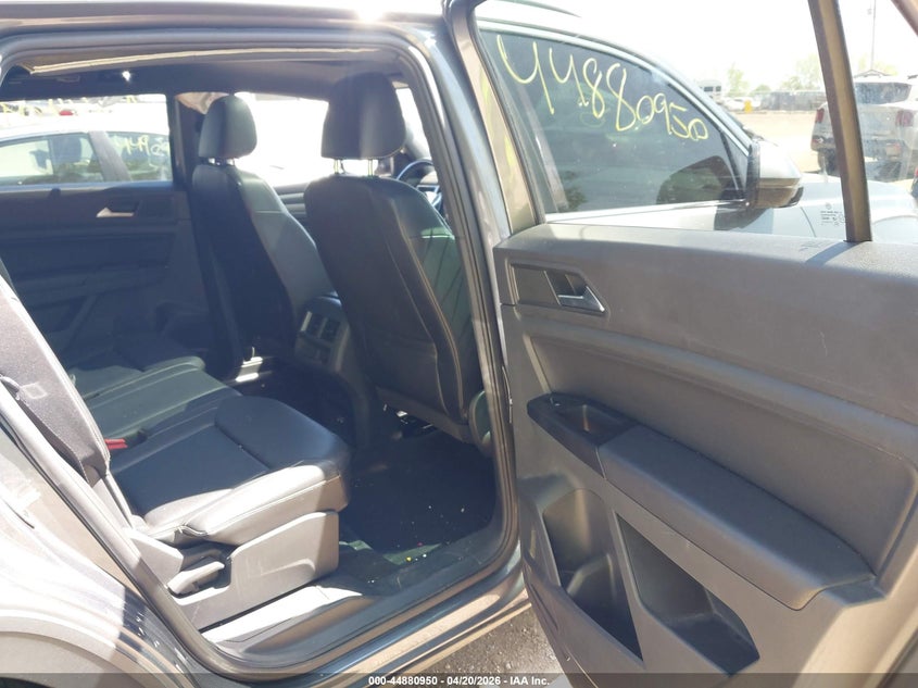 2020 Volkswagen Atlas Cross Sport 3.6L V6 Sel R-Line VIN: 1V2RE2CA7LC214056 Lot: 44880950