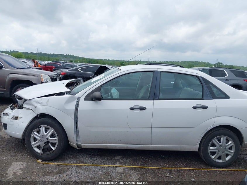 2007 Ford Focus S/Se/Ses VIN: 1FAHP34N77W344153 Lot: 44880961