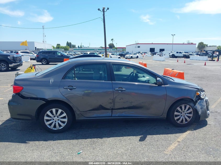 2013 Toyota Corolla Le VIN: 5YFBU4EEXDP113801 Lot: 44881220