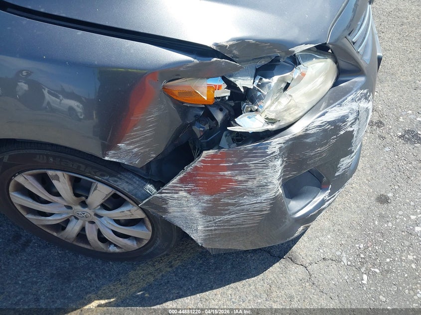 2013 Toyota Corolla Le VIN: 5YFBU4EEXDP113801 Lot: 44881220