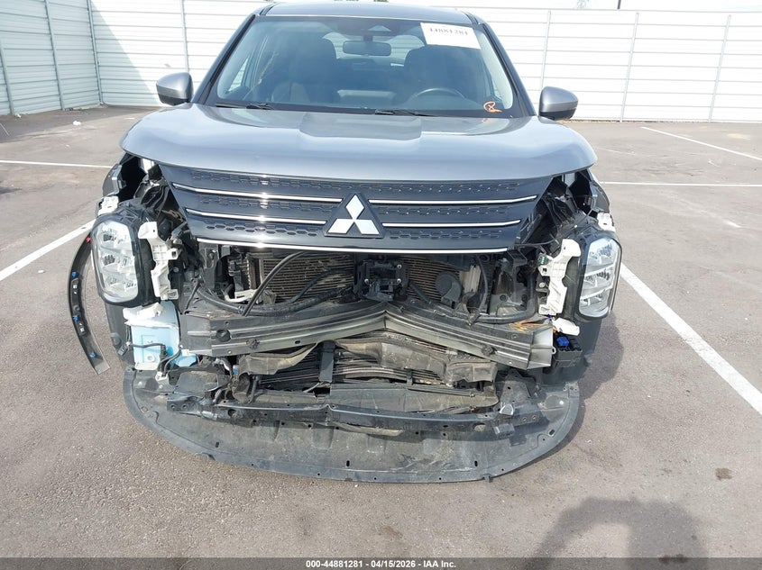 2023 Mitsubishi Outlander Se 2.5 2Wd/Se Black Edition 2Wd/Se Special Edition 2Wd VIN: JA4J3UA83PZ052956 Lot: 44881281