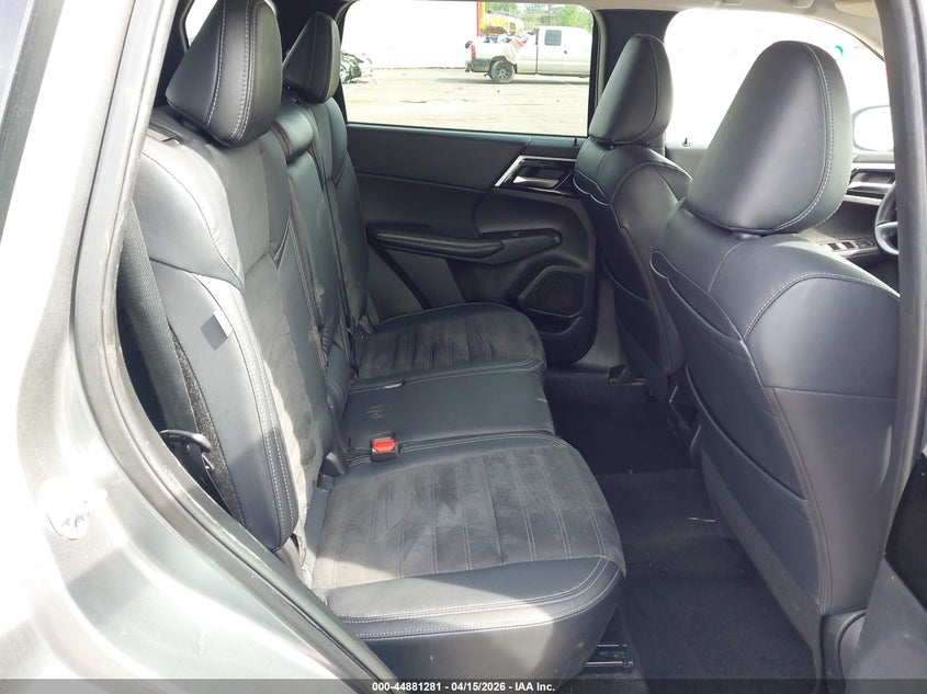 2023 Mitsubishi Outlander Se 2.5 2Wd/Se Black Edition 2Wd/Se Special Edition 2Wd VIN: JA4J3UA83PZ052956 Lot: 44881281