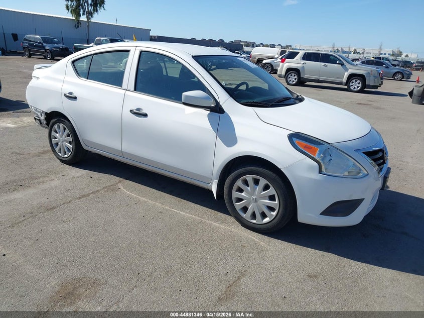 2018 Nissan Versa 1.6 S+