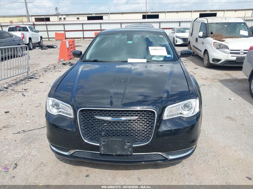 2020 Chrysler 300 3.6 Touring L black Lot 111044881373 Vin 2C3CCAAG9LH171985