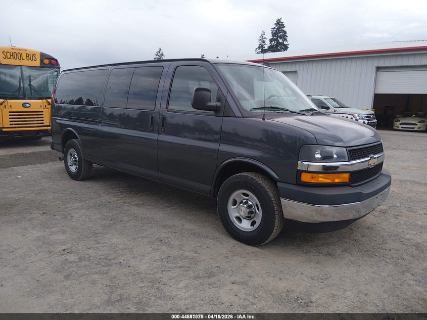 2017 Chevrolet Express 3500 Lt
