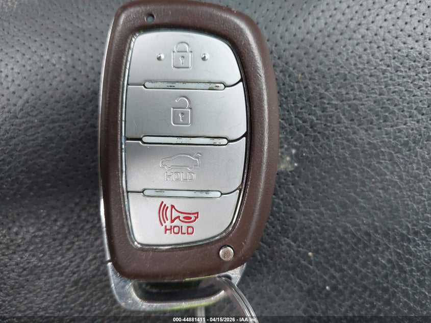 2015 Hyundai Sonata Limited 2.0T VIN: 5NPE34AB8FH257343 Lot: 44881411