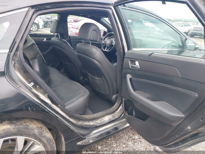 2015 Hyundai Sonata Limited 2.0T VIN: 5NPE34AB8FH257343 Lot: 44881411