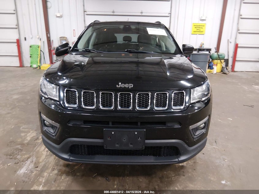 2018 Jeep Compass Latitude 4X4 VIN: 3C4NJDBBXJT403738 Lot: 44881412