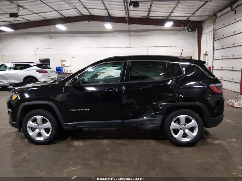 2018 Jeep Compass Latitude 4X4 VIN: 3C4NJDBBXJT403738 Lot: 44881412