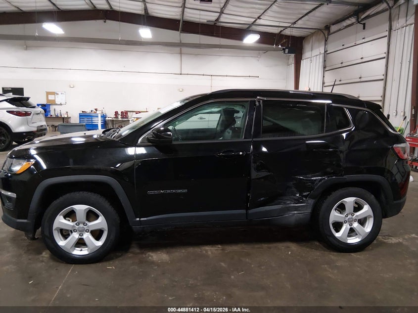 2018 Jeep Compass Latitude 4X4 VIN: 3C4NJDBBXJT403738 Lot: 44881412