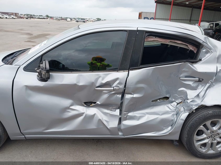 2017 Toyota Yaris Ia VIN: 3MYDLBYV3HY194529 Lot: 44881420