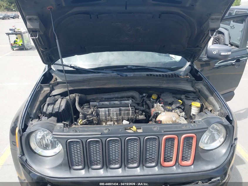 2015 Jeep Renegade Trailhawk VIN: ZACCJBCT0FPB72358 Lot: 44881434