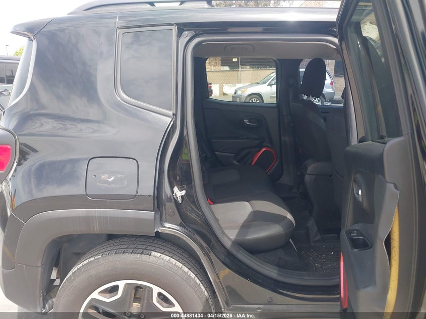 2015 Jeep Renegade Trailhawk VIN: ZACCJBCT0FPB72358 Lot: 44881434