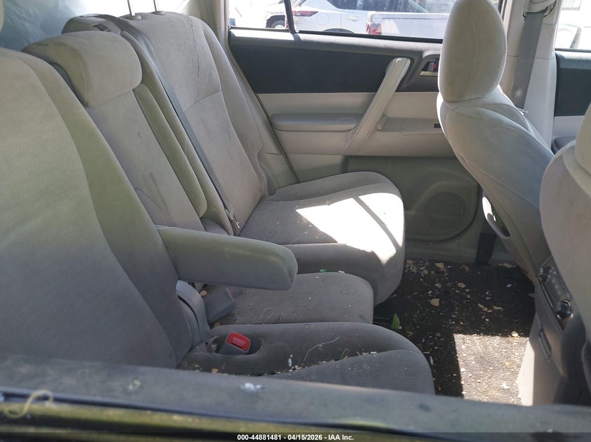 2012 Toyota Highlander Base V6 VIN: 5TDBK3EH2CS098629 Lot: 44881481